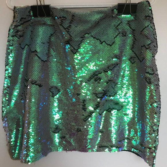 Zara iridescent sequin mini skirt - Picture 1 of 2